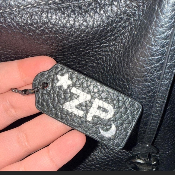 Coach Cary Shoulder Bag - Picture 6 of 7